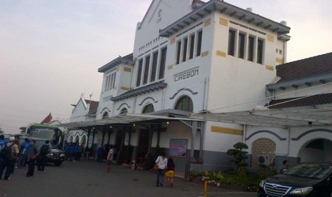 Stasiun Cirebon.