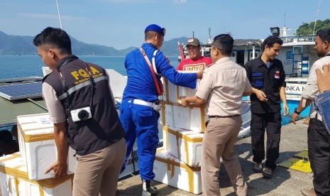 Stasiun Karantina Ikan Pengendalian Mutu dan Keamanan Hasil Perikanan Jambi bersama Direktorat Polairud Polda Jambi menggagalkan upaya penyelundupan benih lobster sebanyak 205.370 ekor dengan perkiraan nilai Rp 30,8 miliar. Penggagalan tersebut dilakukan dalam tiga kali operasi pada Senin (13/5) di Jambi. 