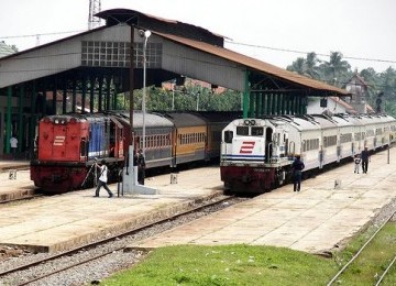 Stasiun Kereta Api Kroya.