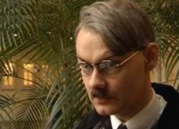 Stefan Wijkamp, pria yang penampilannya mirip dengan mendiang pemimpin Nazi Adolf Hitler