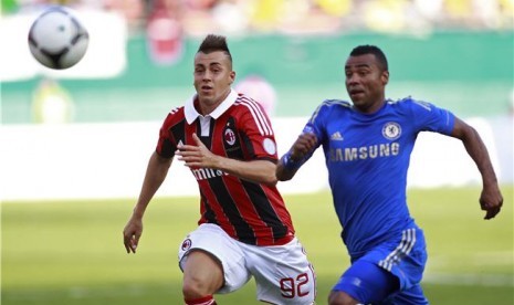 Stephan El Shaarawy (kiri) 