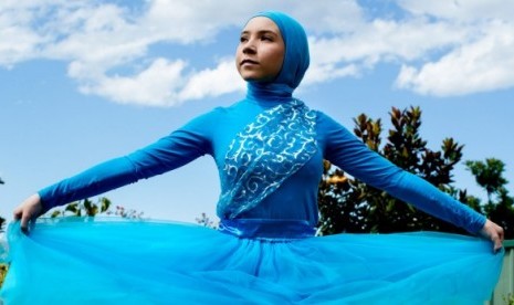 Stephanie Kurlow, seorang muslimah yang menjadi balerina tapi tetap memakai hijabnya