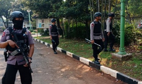 Sterilisasi Gereja Santa Ana Duren Sawit. Tidak Ada Bom dan Ledakan. Senin (14/5).