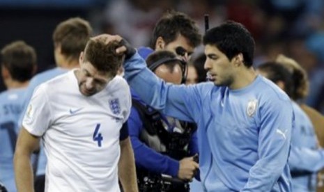 Steven Gerrad dan Luis Suarez