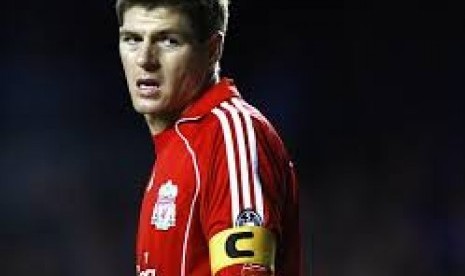 Steven Gerrard, kapten Liverpool terlama.