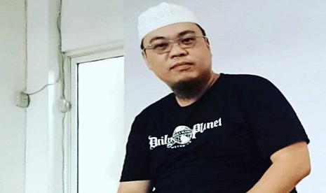 Koh Steven, Mualaf yang Jual Semua Harta demi Tangani Corona. Steven Indra Wibowo, CEO / Founder Mualaf Center Indonesia.