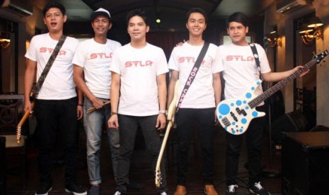 STLA Band