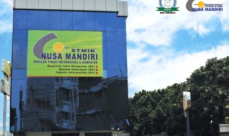 STMIK Nusa Mandiri Jakarta.