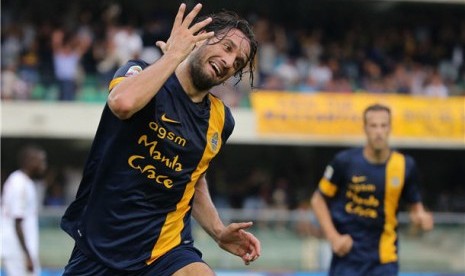 Striker Hellas Verona, Luca Toni.