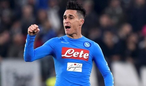 Striker Napoli, Jose Callejon merayakan golnya ke gawang Juventus pada laga Serie A di stadion Juventus, Ahad (30/10) dini hari WIB. Napoli kalah 1-2 pada laga ini.