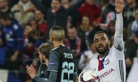 Striker Olympique Lyon, Alexandre Lacazette.