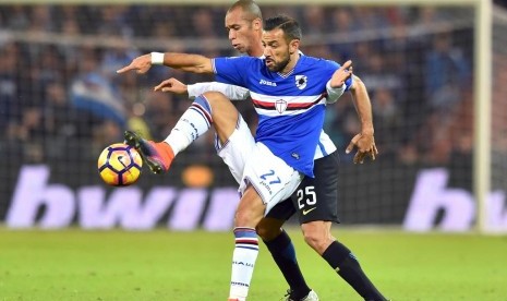 Striker Sampdoria Fabio Quagliarella (depan).