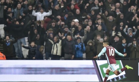 Striker West Ham United, Manuel Lanzini.