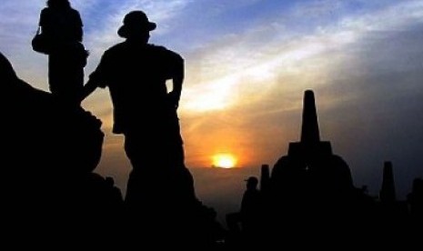 Stupa di puncak Candi Borobudur