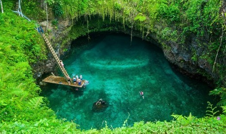 Sua Ocean Trench