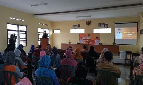 Suasa pembentukan kader posyandu anti stunting di Kelurahan Nanggeleng, Kecamatan Citamiang, Kota Sukabumi. Pemkot Sukabumi mempercepat penurunan angka stunting hingga 14 persen.