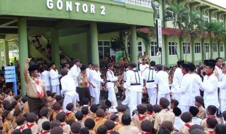 Suasana aktivitas santri di Pondok Modern Gontor 2 Ponorogo, Jawa Timur.