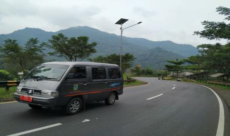 Suasana arus lalu lintas di Jalur Gentong, Kecamatan Kadipaten, Kabupaten Tasikmalaya H+2 Lebaran atau Selasa (26/5).