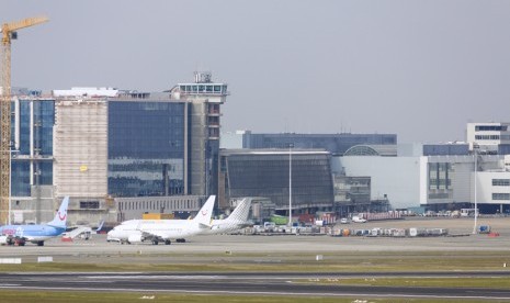 Suasana Bandara Brussels di Zaventem, setelah serangkaian ledakan mengguncang bandara Brussels dan stasiun metro kota,  Belgia, Selasa (22/3).