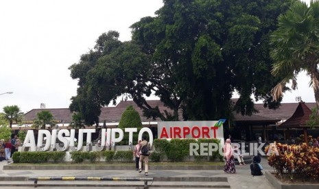 Bandara Internasional  Adisutjipto Yogyakarta