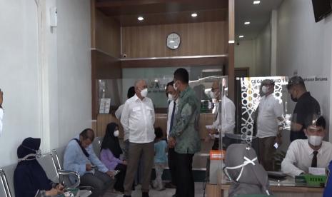 Suasana Bank Aceh Syariah