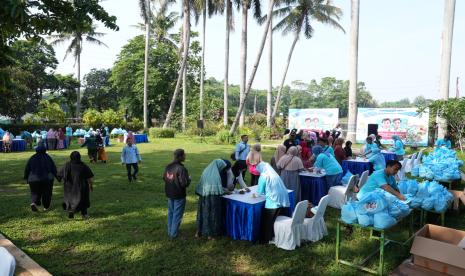 Suasana Barisan RFG juga memberdayakan pedagang kaki lima (PKL) di Tapos, Depok.