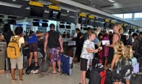 Suasana di check in penumpang di Bandara Internasional Lombok.