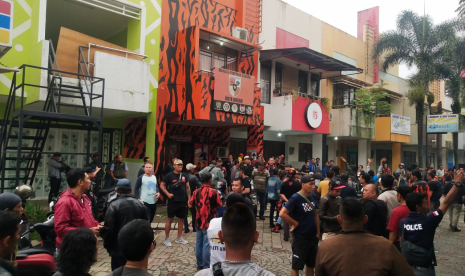 Suasana di depan Kantor MPC Pemuda Pancasila, Kota Bogor, Senin (20/1). 