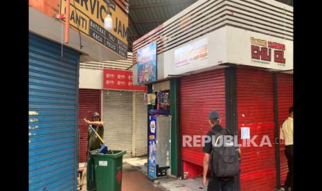 Suara Pedagang yang Bertahan di Tengah Lonjakan Harga Sewa di District Blok M