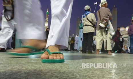 Suasana di halaman Masjid Nabawi usai shalat Subuh. Jamaah Haji Diminta Perhatikan Sejumlah Larangan di Lingkungan Masjid Nabawi