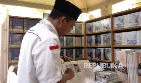 Suasana di Museum Dar Al Madinah, Sabtu (15/9). Museum tersebut menampilkan banyak miniatur terkait sejarah awal Islam, juga benda-benda yang digunakan dalam keseharian pada masa Rasulullah.