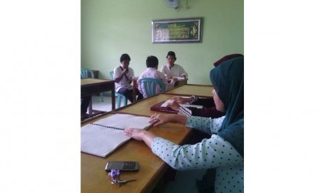 Suasana di pesantren Raudhatul Mahfufin, Pesantren tunanetra di Serpong Tangesl.