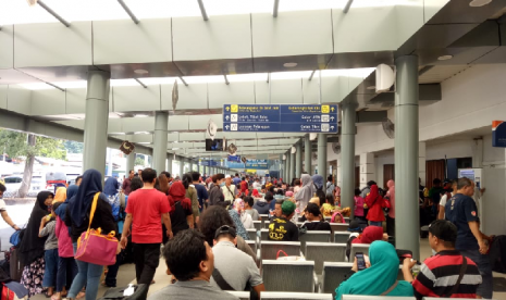 Suasana di Stasiun Pasar Senen, Jakarta Pusat H+1 Lebaran, Kamis (6/6/).