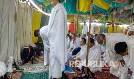 Suasana di tenda Arafah.