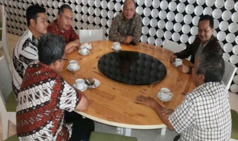 Suasana diskusi RefleksiPendidikan Indonesia Bermutu di Bandung, Ahad (24/7/2016). 