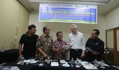 Suasana diskusi yang mengangkat tentang ISO 26000 yang digelar oleh CFCD di Jakarta, Sabtu (10/2).