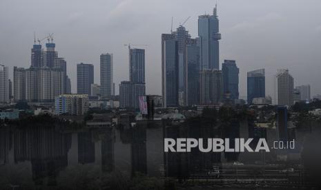 Suasana gedung bertingkat di Jakarta, Jumat (14/1/2022).  Bank Indonesia merilis Utang Luar Negeri (ULN) Indonesia pada November 2021 menurun. Kepala Departemen Komunikasi BI, Erwin Haryono menyampaikan posisi ULN Indonesia pada akhir November 2021 tercatat sebesar 416,4 miliar dolar AS atau sekitar Rp 5.962 triliun.