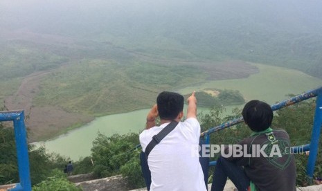 Suasana di destinasi wisata Gunung Galunggung, Desa Linggajati, Kecamatan Sukaratu, Kabupaten Tasikmalaya, (ilustrasi)