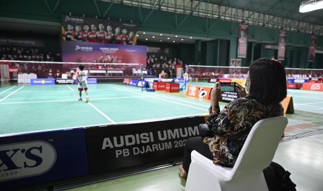 Suasana audisi umum PB Djarum 2022 di Gor Djarum, Jati, Kudus, Jawa Tengah (ilustrasi)