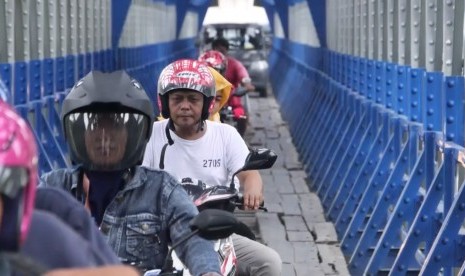 Suasana jembatan Cirahong, Tasikmalaya, Jawa Barat