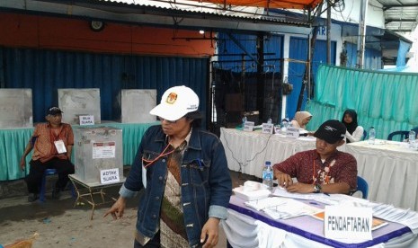 Suasana Kampung Akuarium, Penjaringan, Jakarta Utara, saat hari pemungutan suara Pilkada DKI 2017, Rabu (15/2). 