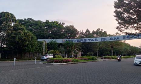 Suasana kampus UII Yogyakarta.