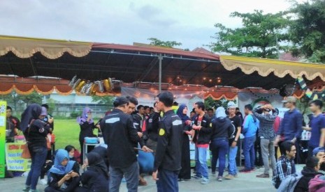 Suasana karnaval yang digelar di Universitas BSI Bandung tahun 2016.