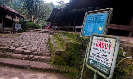 Pusat Kesehatan Masyarakat (Puskesmas) Cisimeut Kabupaten Lebak, Banten mengagendakan vaksinasi warga di pemukiman Badui 18 sampai 20 Juli 2021. (Foto: Desa Kanekes, Lebak, Banten, yang menjadi tempat tinggal warga Badui)