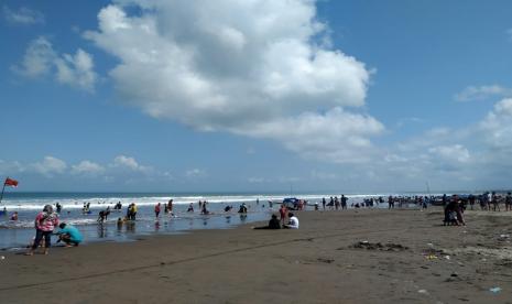 Suasana kawasan Pantai Pangandaran