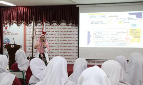 Suasana kegiatan belajar di Sekolah Teuku Nyak Arif (TNA) Fatih Bilingual School Banda Aceh.