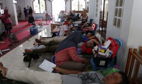 Suasana kegiatan donor darah  (ilustrasi)