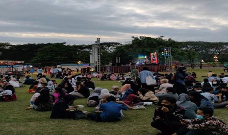 Suasana kegiatan Gelanggang Expo 2022 yang berlangsung di Lapangan GSP UGM.