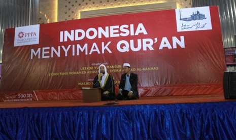 suasana kegiatan indonesia menyimak quran oleh pesantren darul quran di masjid istiqlal jakarta