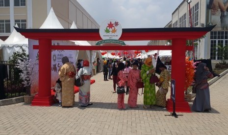 Suasana kegiatan Momiji Matsuri di Cikarang, Jawa Barat